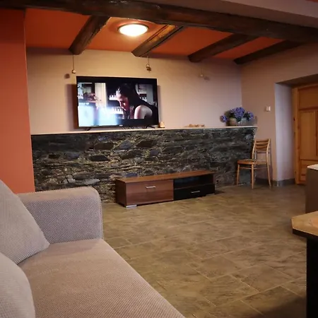Ferienhaus Prazdninovy Dum Jirkov