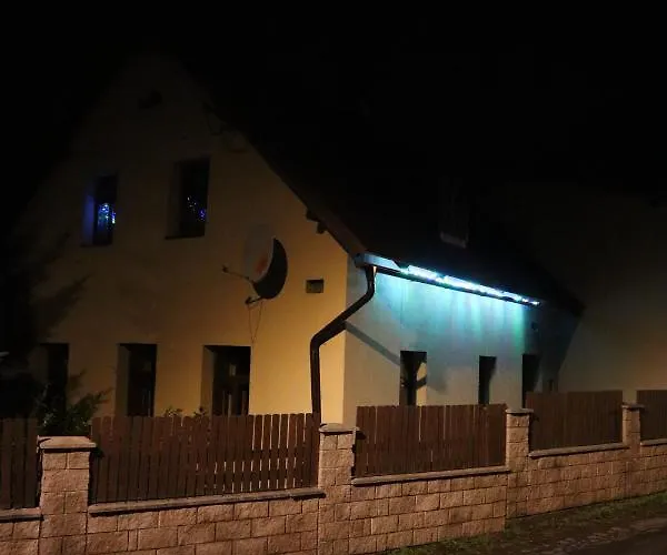 Nyaraló Prazdninovy Dum Jirkov Železný Brod