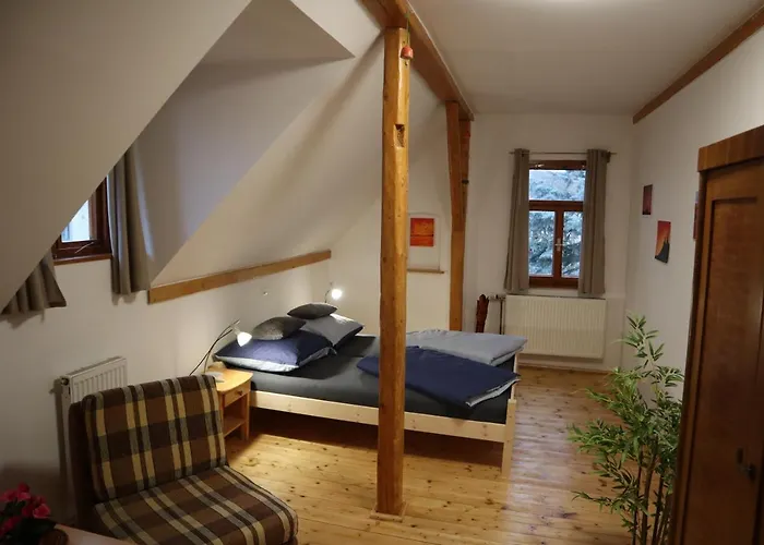 Nyaraló Prazdninovy Dum Jirkov Železný Brod