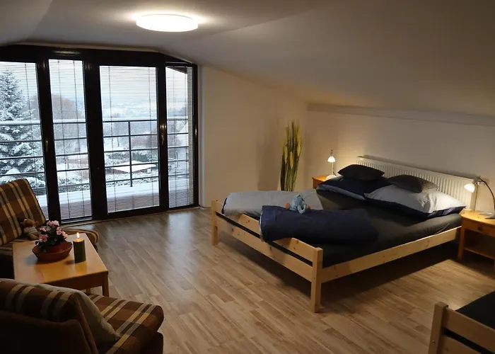 Nyaraló Prazdninovy Dum Jirkov Železný Brod